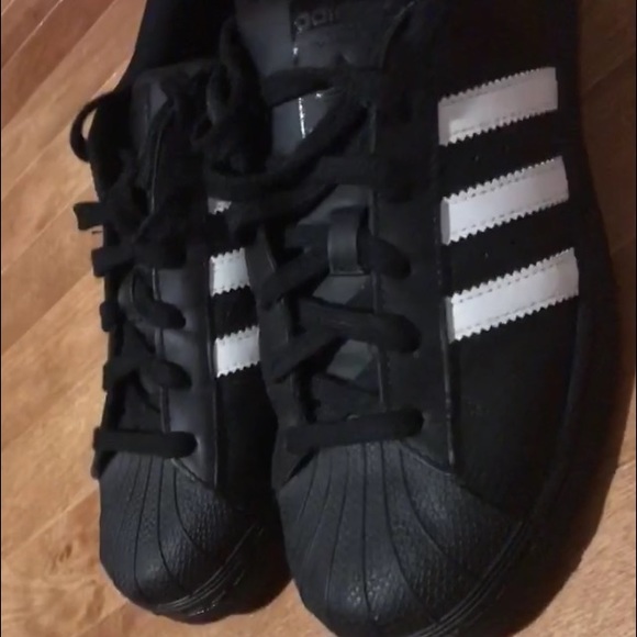 Adidas women shoes - Picture 3 of 3